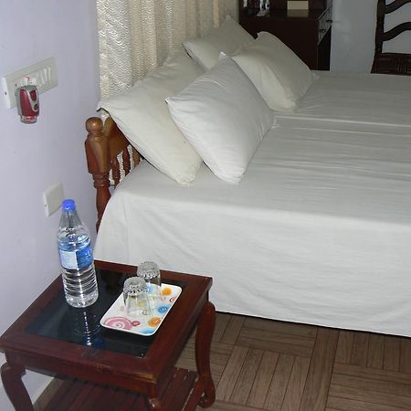 Aroma Home Stay Kochi Exterior photo