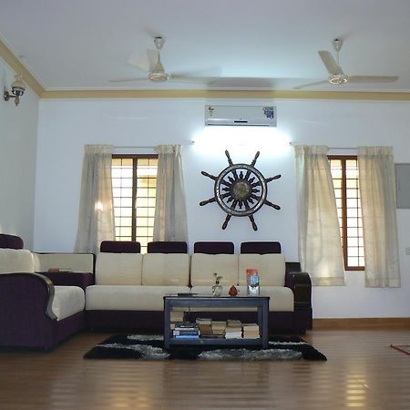 Aroma Home Stay Kochi Exterior photo