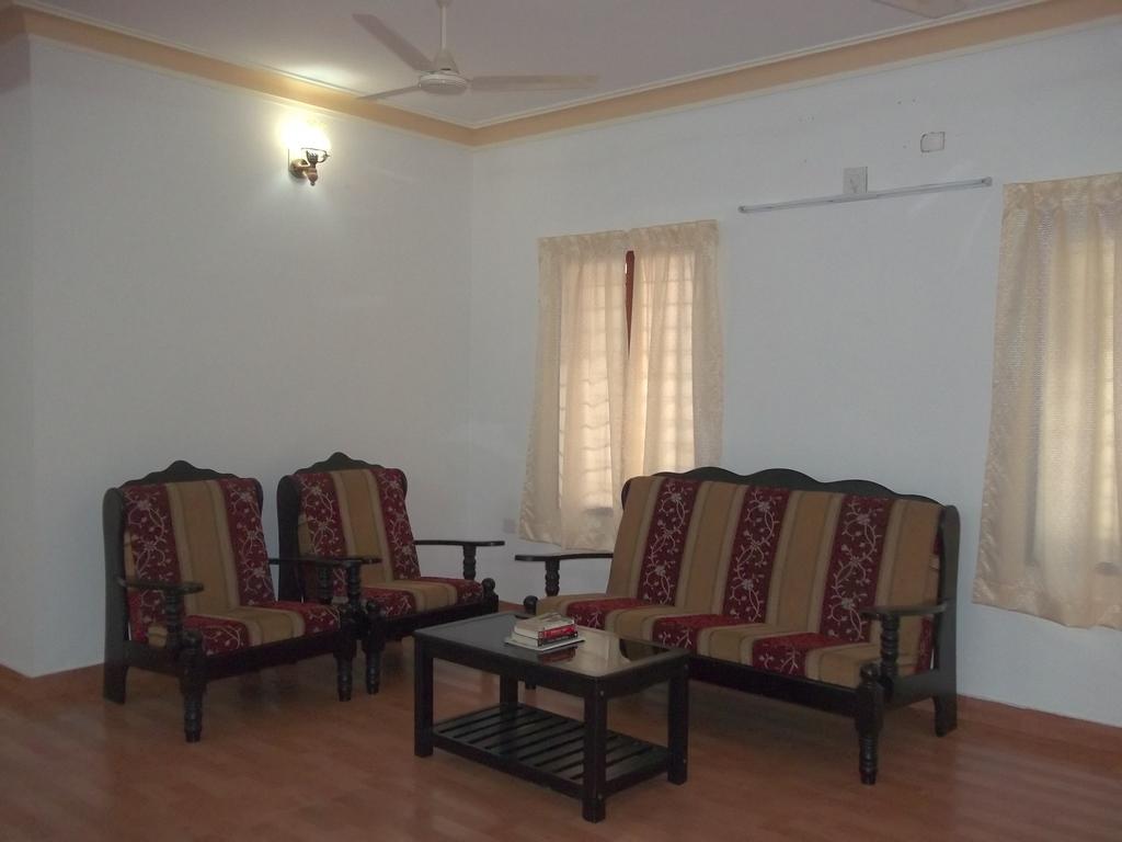 Aroma Home Stay Kochi Exterior photo